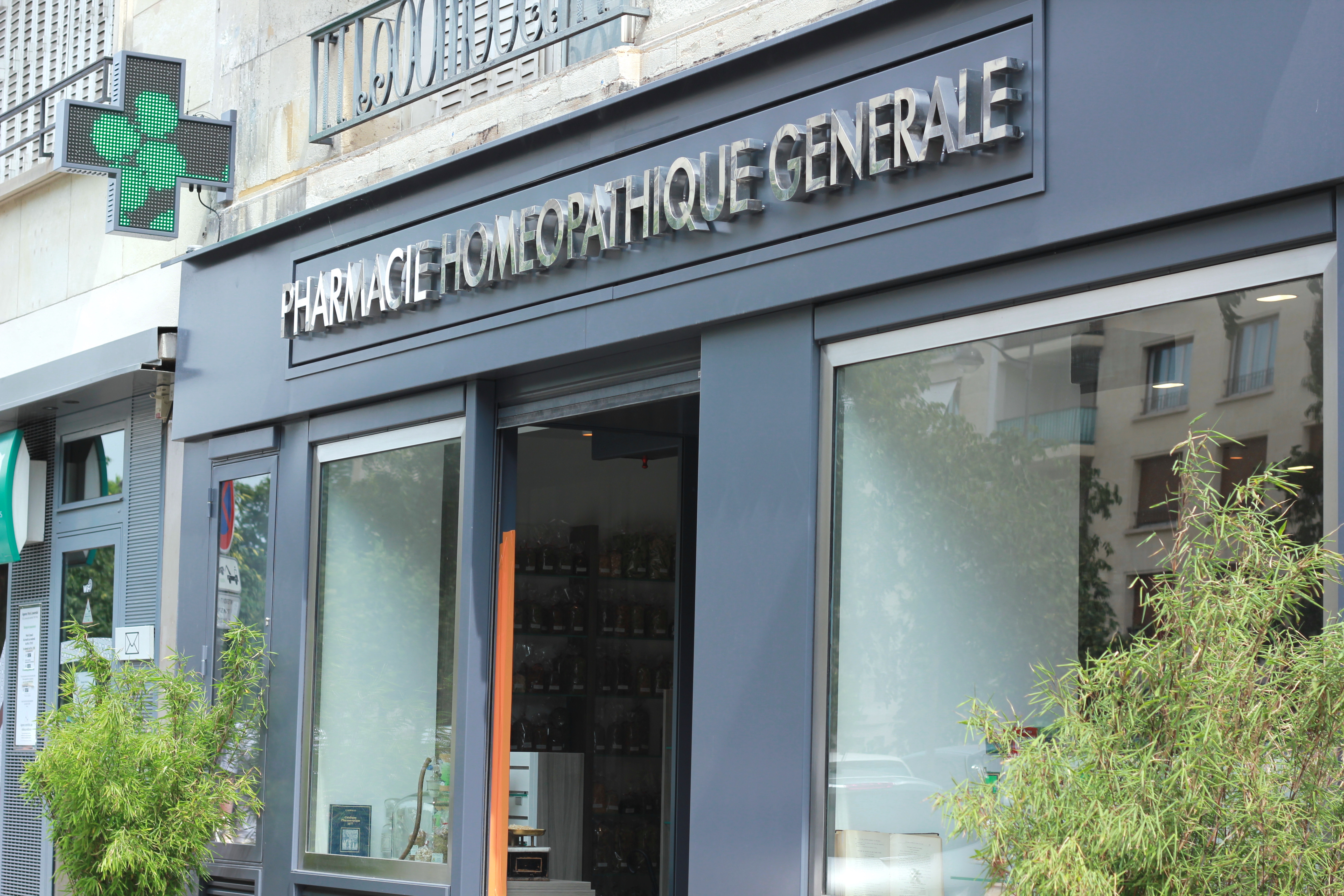 Mon ordonnance de préparations magistrales d’huiles essentielles – Accès au préparatoire de la pharmacie